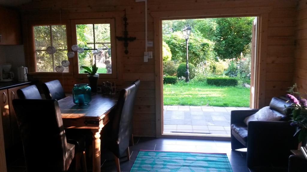 Guesthouse Vakantiehuis In Een Mooie Tuin In Het Centrum Van Zuidlaren! 外观 照片